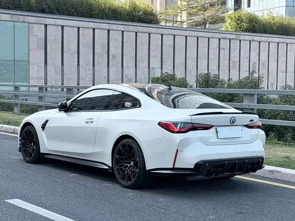 BMW M4 2022