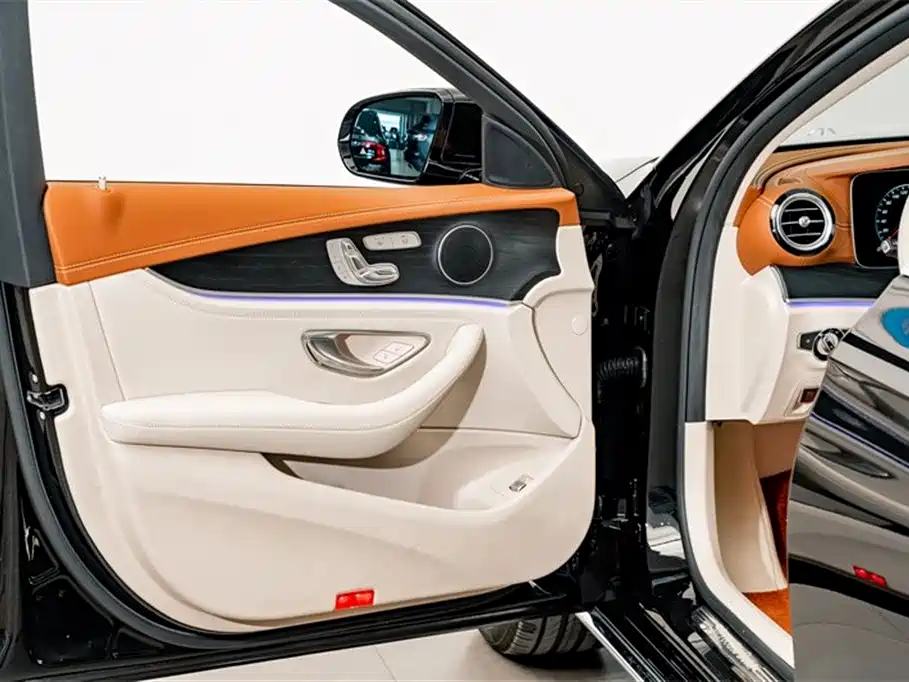 Mercedes-Benz E-Class 2023 — фото 19