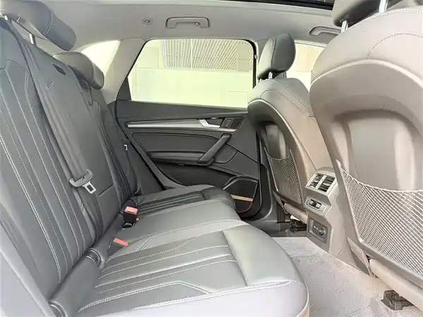 Audi Q5L 2022