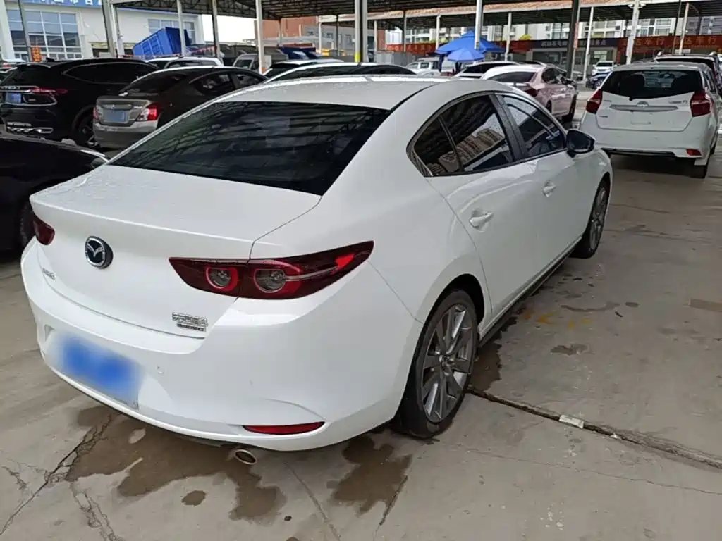 Mazda 3 Axela 2021