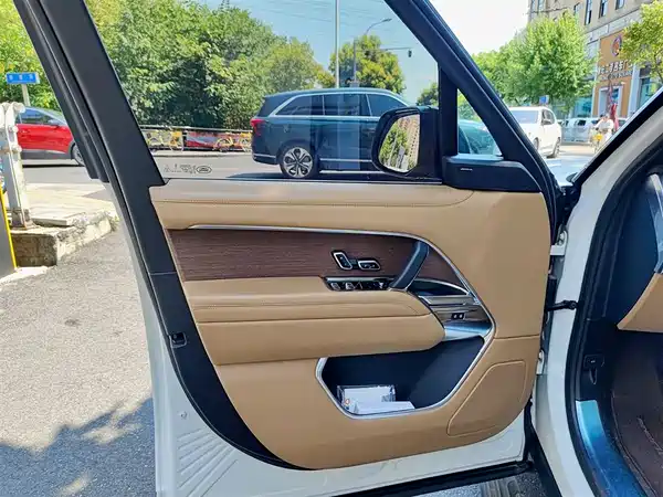 Land Rover Range Rover 2023