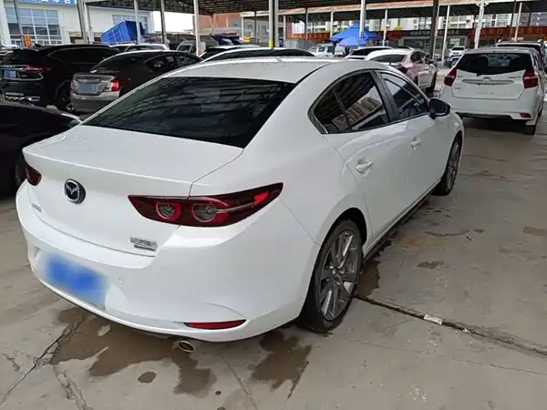 Mazda 3 Axela 2021
