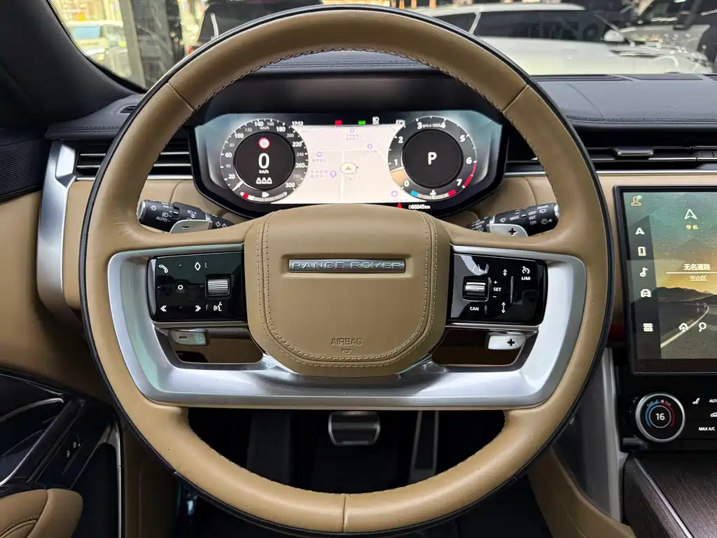 Land Rover Range Rover 2023 — фото 10