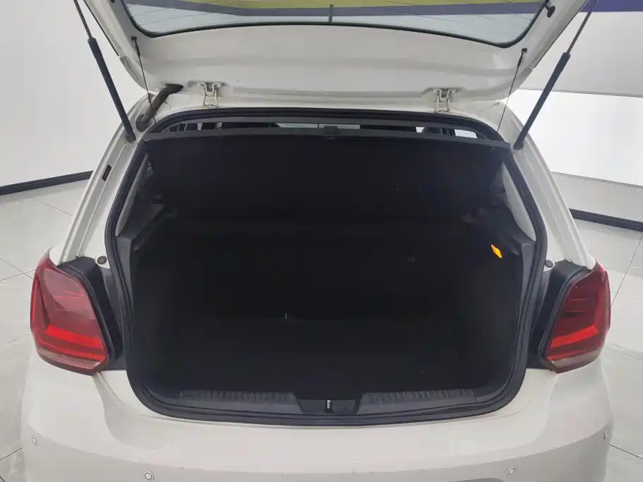 Volkswagen Polo 2016