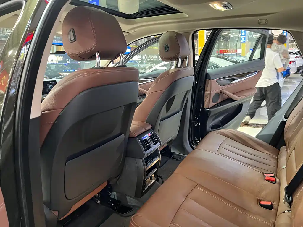 BMW X6 2017 — фото 14