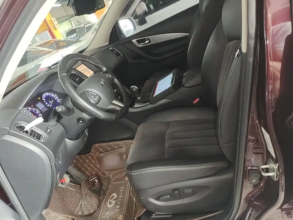 Infiniti QX50 2015 — фото 15