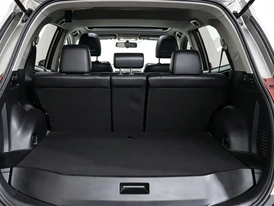 Toyota RAV4 2015 — фото 15