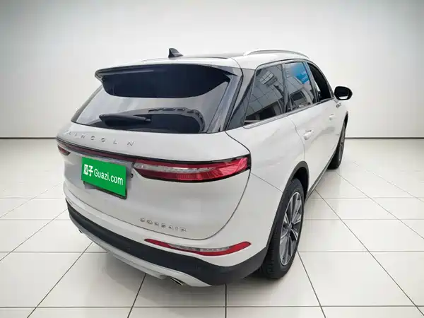 Lincoln Corsair 2021