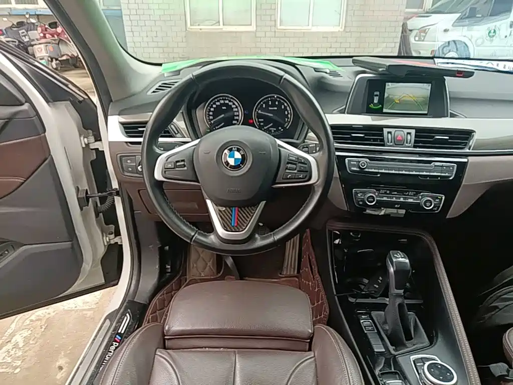 BMW X1 2019 — фото 11