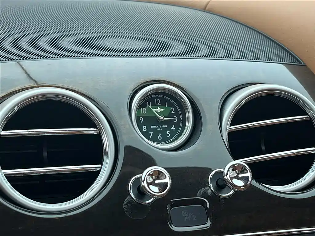 Bentley Flying Spur 2016 — фото 21