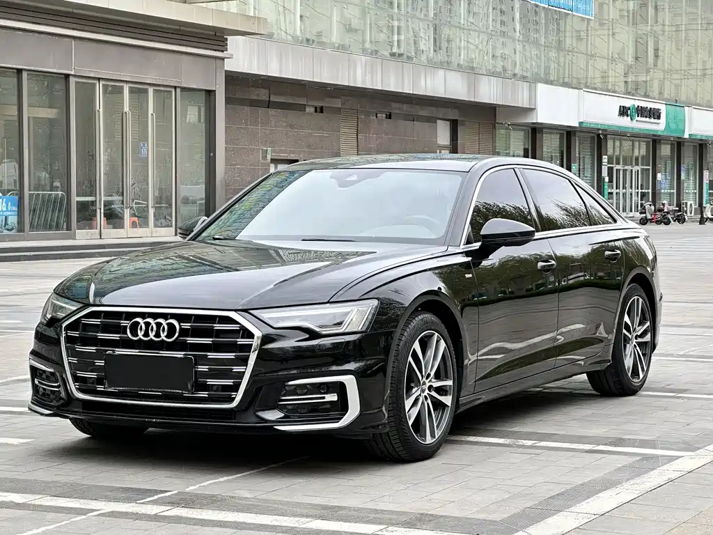 Audi A6L 2019 — фото 1