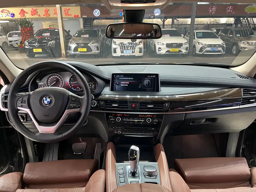 BMW X6 2017 — фото 17