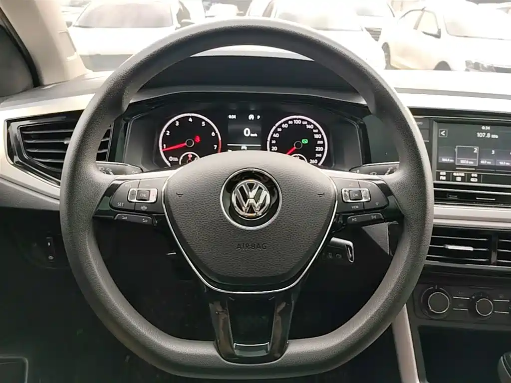 Volkswagen Polo 2021 — фото 11