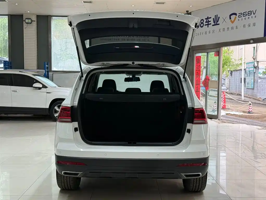 Volkswagen Tharu 2022 — фото 23