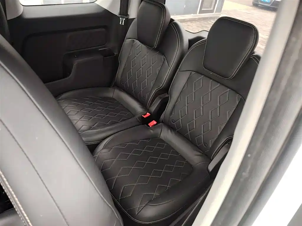 Baojun KiWi EV 2023 — фото 17