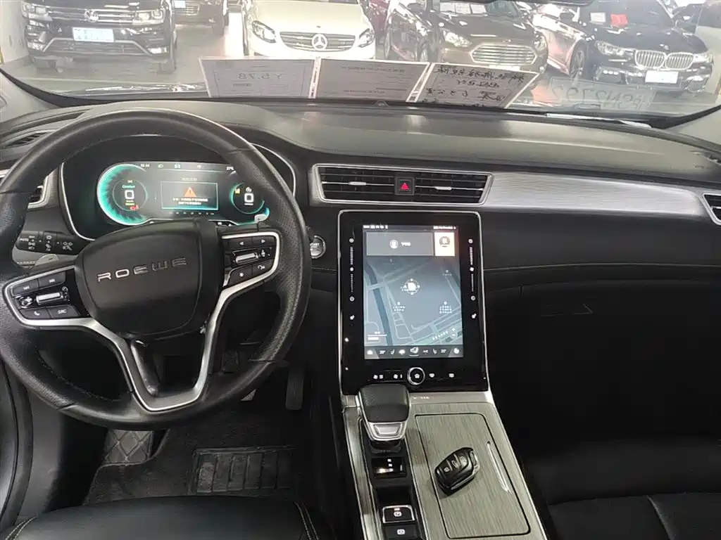 Roewe RX5 New Energy 2020 — фото 13
