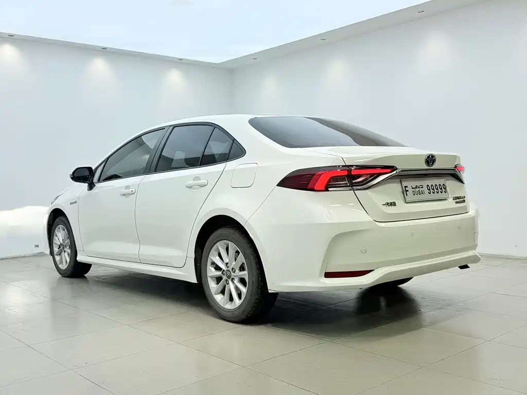 Toyota Corolla 2021 — фото 14