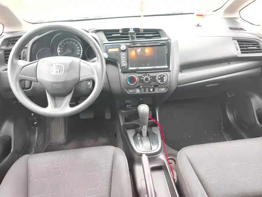 Honda Fit 2017 — фото 12