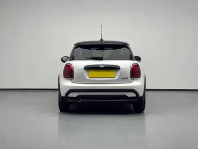 MINI MINI 2024