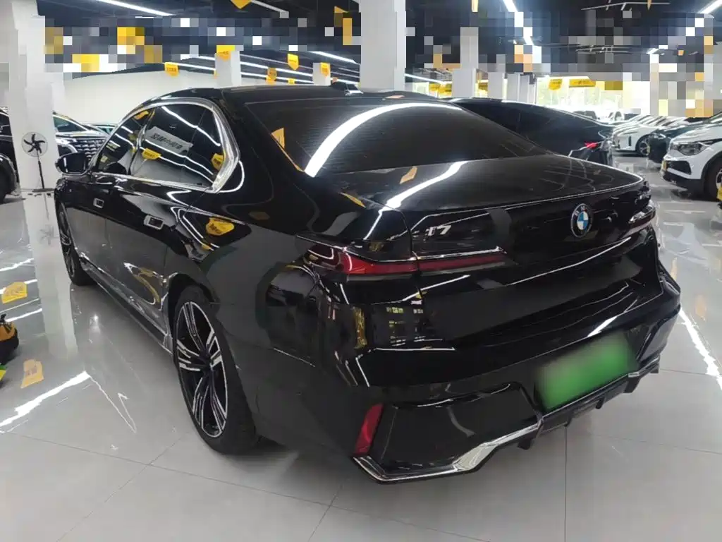 BMW i7 2023 — фото 5