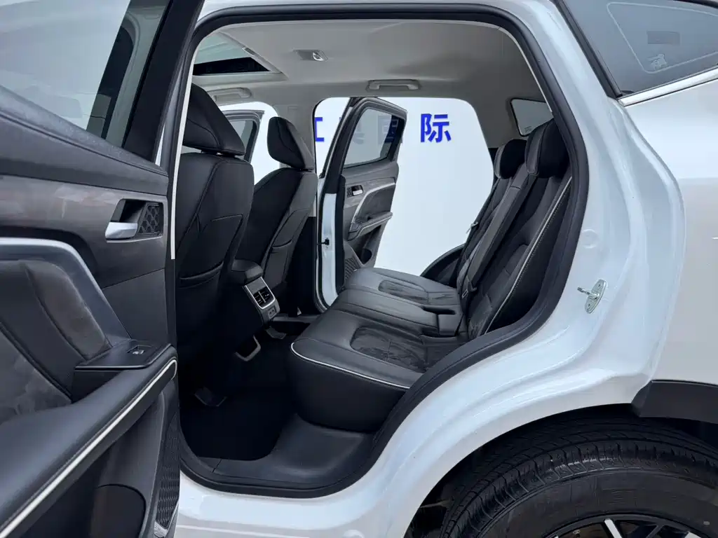 Haval H6 2023 — фото 12