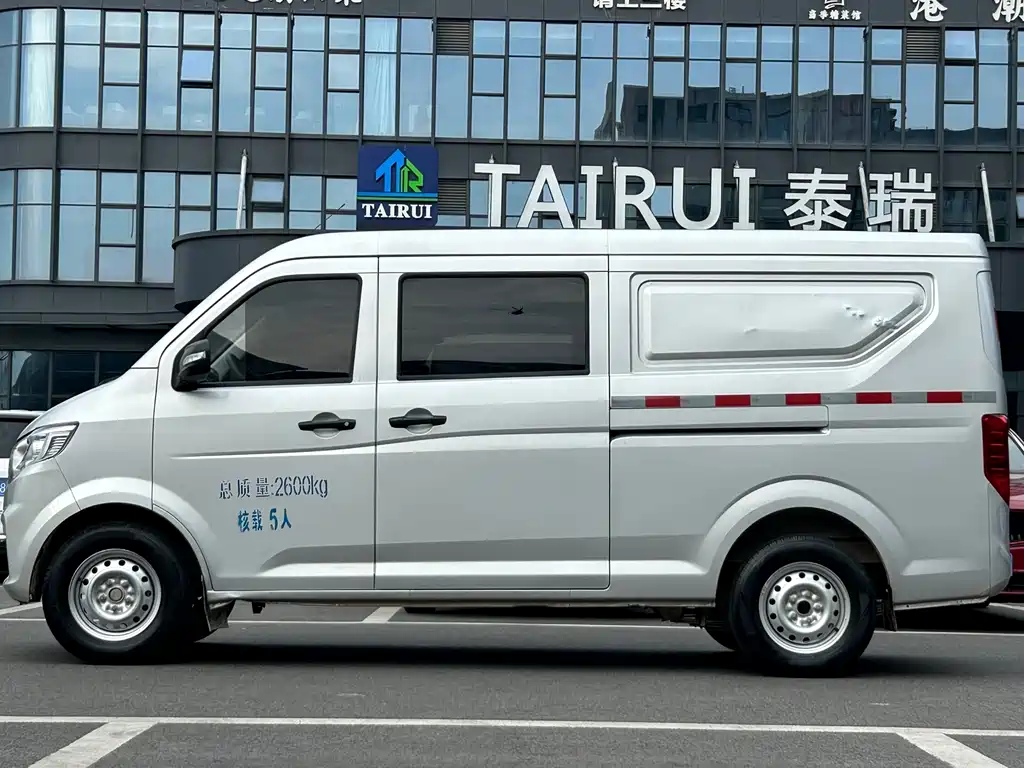 Kuayue Star V5 EV 2024 — фото 3