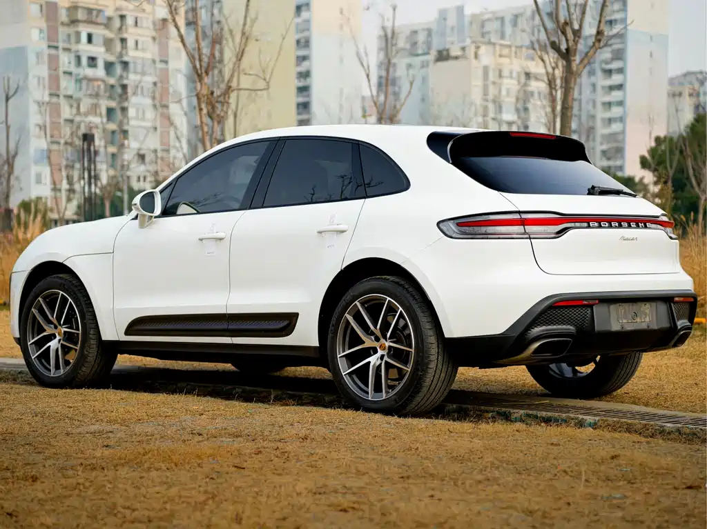 Porsche Macan 2022 — фото 12