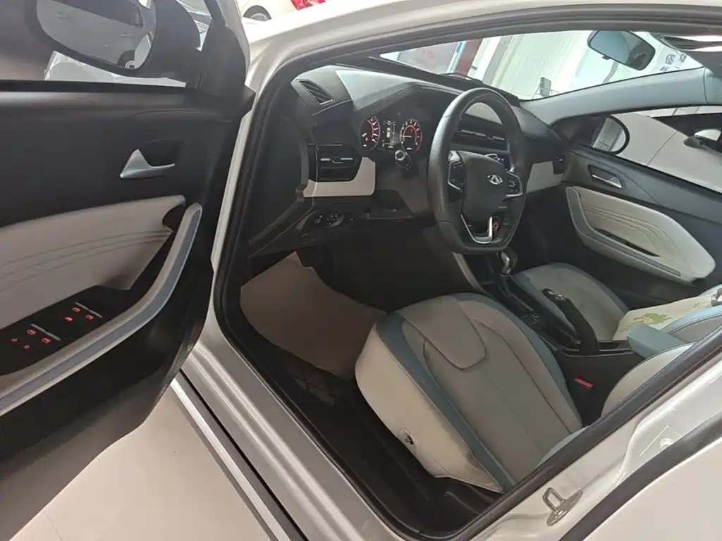 Chery Tiggo 3x 2022 — фото 16