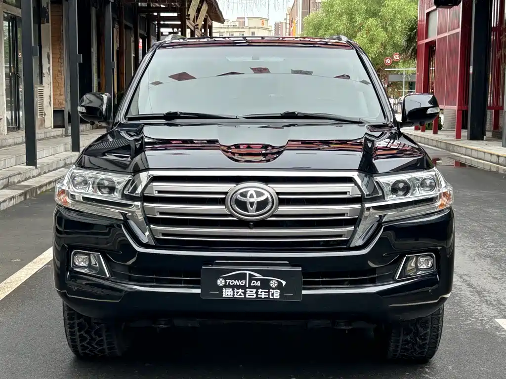 Toyota Land Cruiser 2020 — фото 2