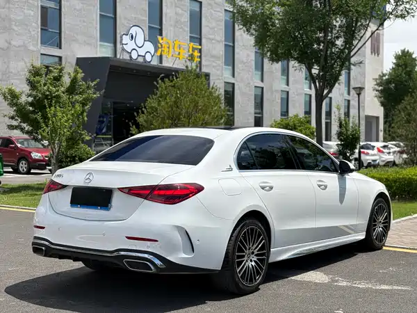 Mercedes-Benz C-Class 2022