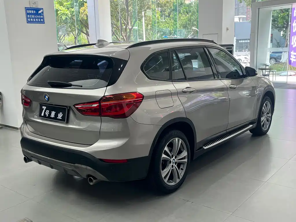 BMW X1 2019 — фото 5