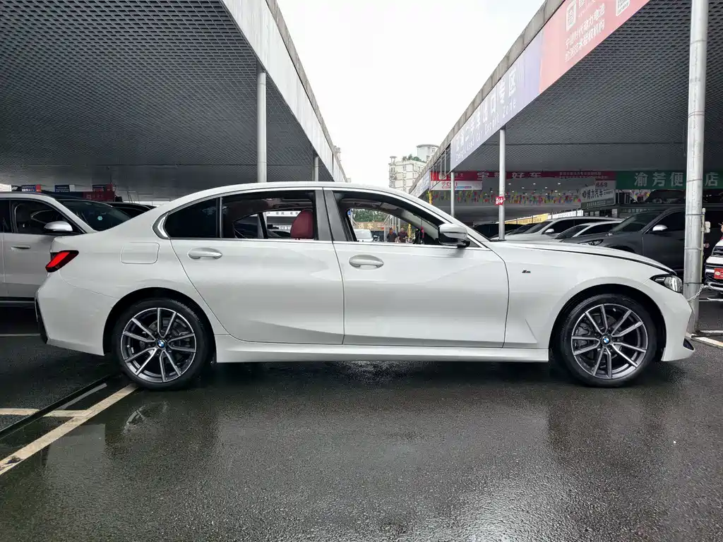 BMW 3 Series 2023