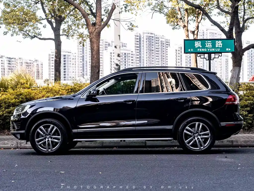 Volkswagen Touareg 2018 — фото 2