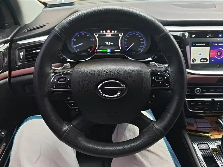 GAC Motor Trumpchi GS8 2017 — фото 15