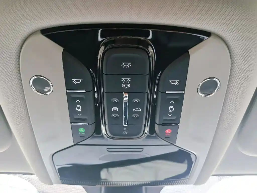 GAC Trumpchi M8 2022 — фото 20
