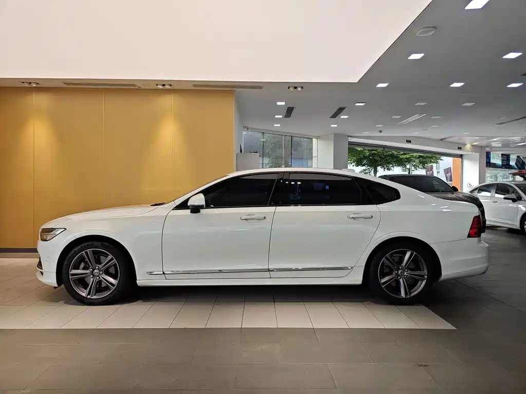 Volvo S90 2019 — фото 7