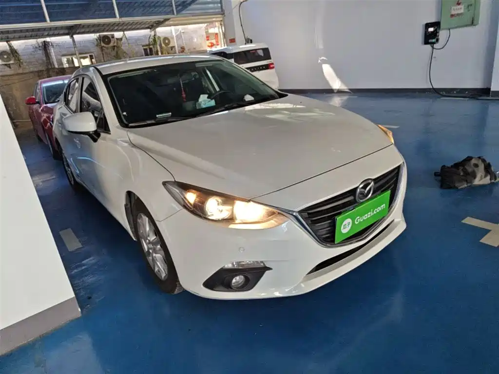 Mazda 3 Axela 2016 — фото 4