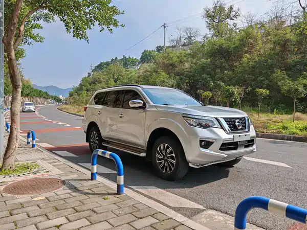 Nissan Terra 2018