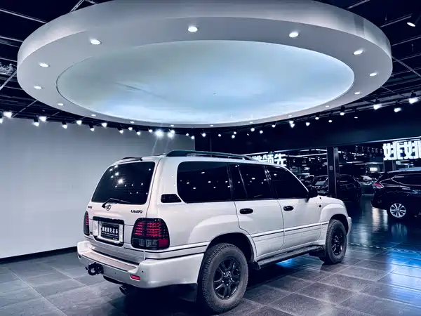 Lexus LX 2007