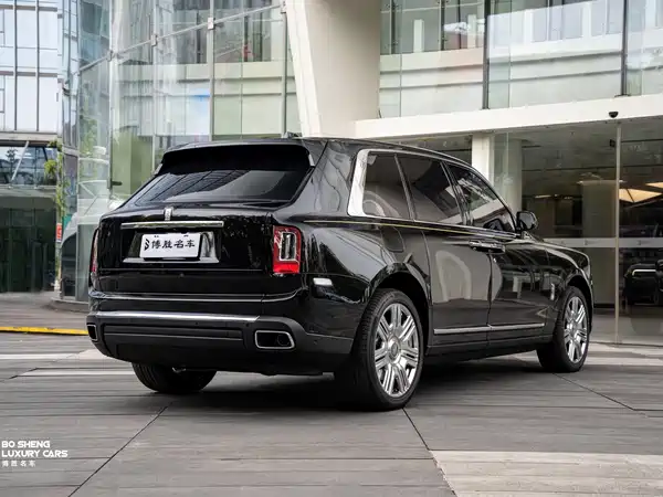 Rolls-Royce Cullinan 2022