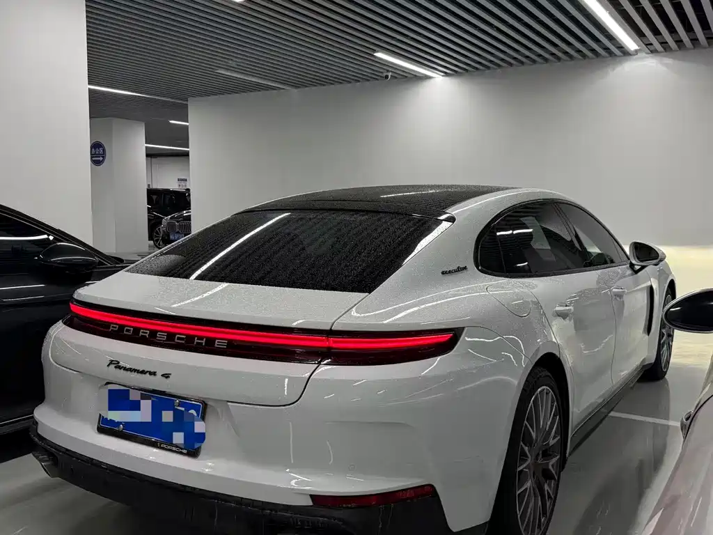 Porsche Panamera 2025 — фото 14