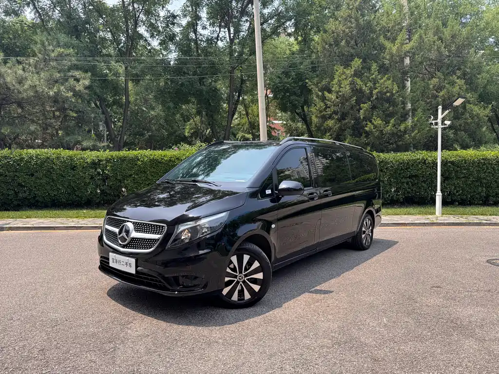 Mercedes-Benz Vito 2024