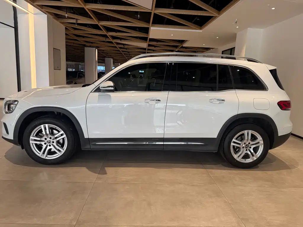 Mercedes-Benz GLB 2020