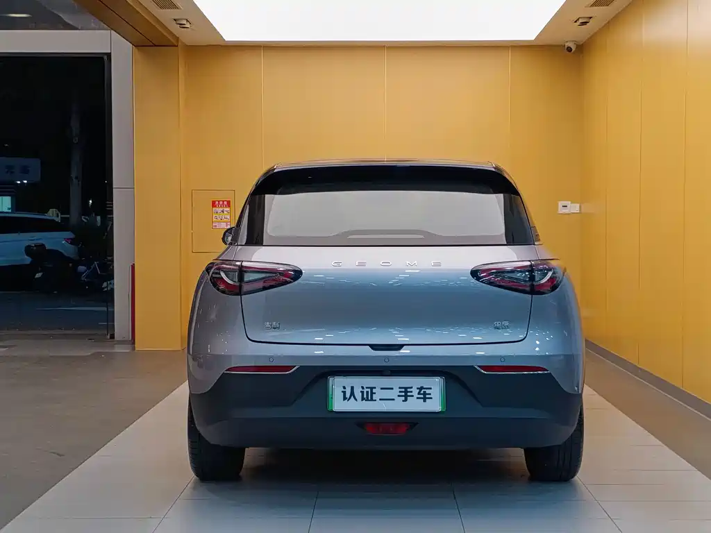 Geely Galaxy Starwish 2025 — фото 28