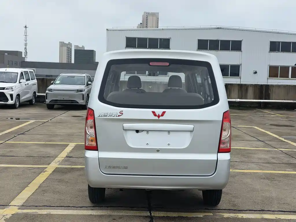 Wuling Rongguang S 2022