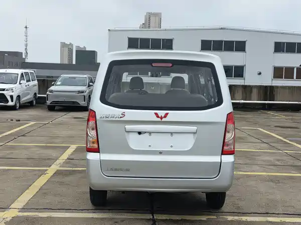 Wuling Rongguang S 2022