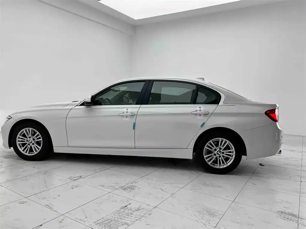 BMW 3 Series 2016