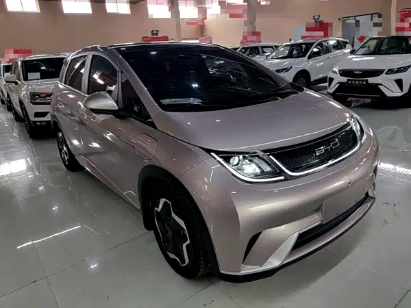 BYD Dolphin 2023