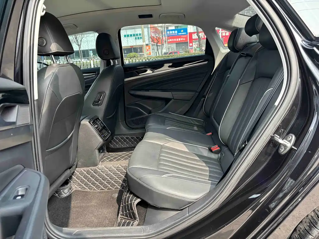 Volkswagen Passat 2021