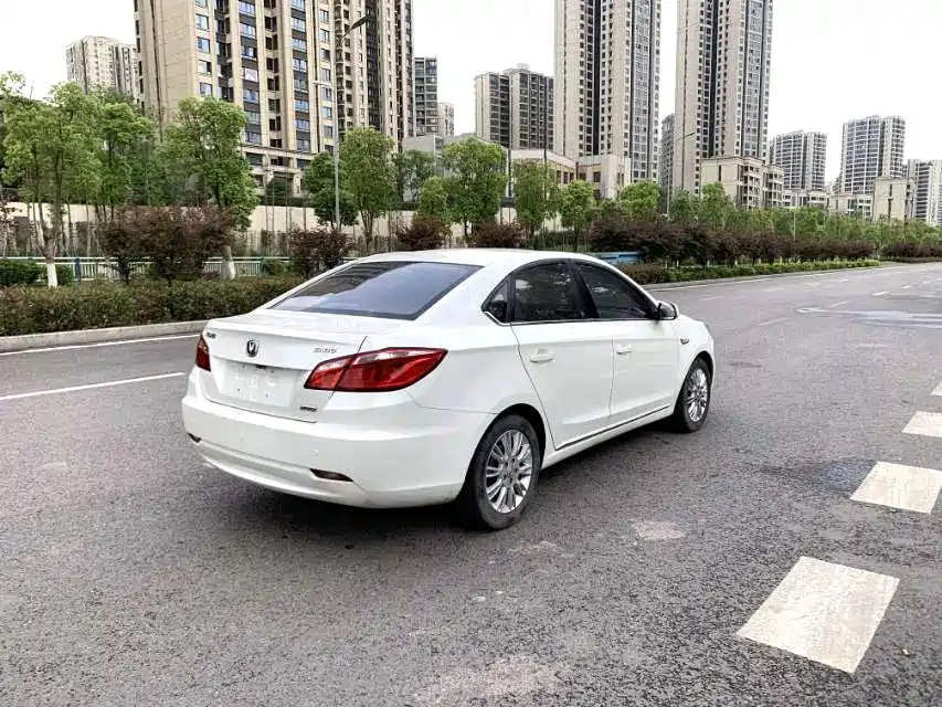 Changan Eado 2013 — фото 18